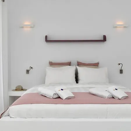 Blue Amaryllis Hotel *